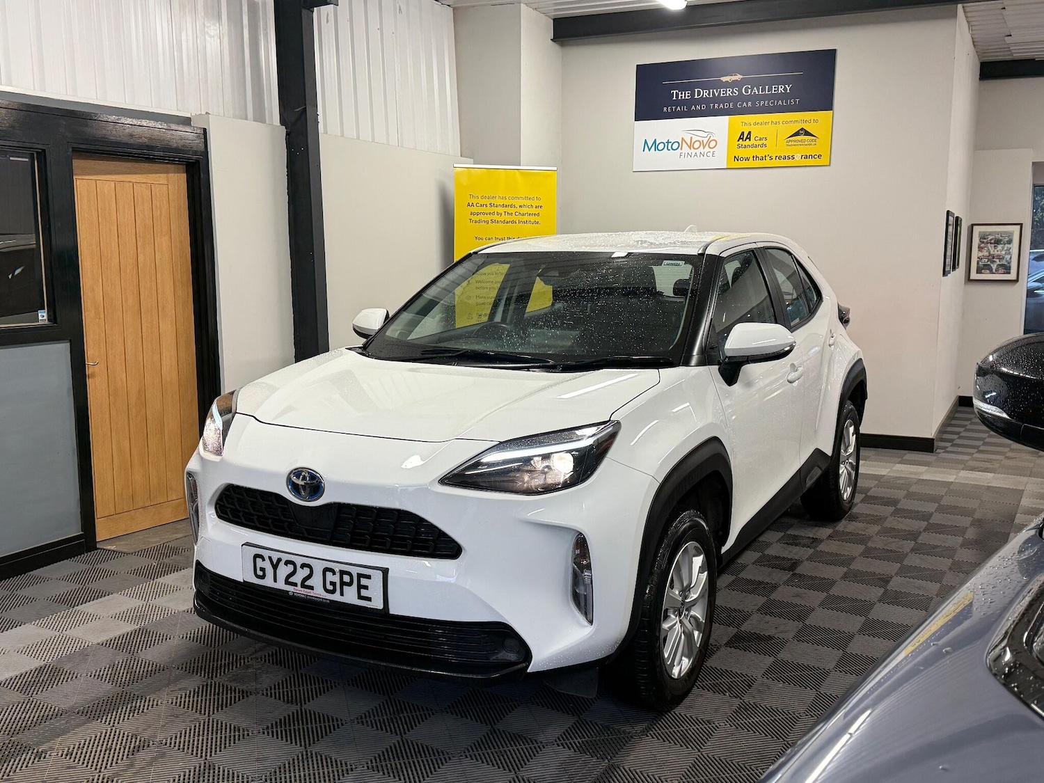 Used Toyota Yaris Cross 2022 for sale - 76994728: Photo 1