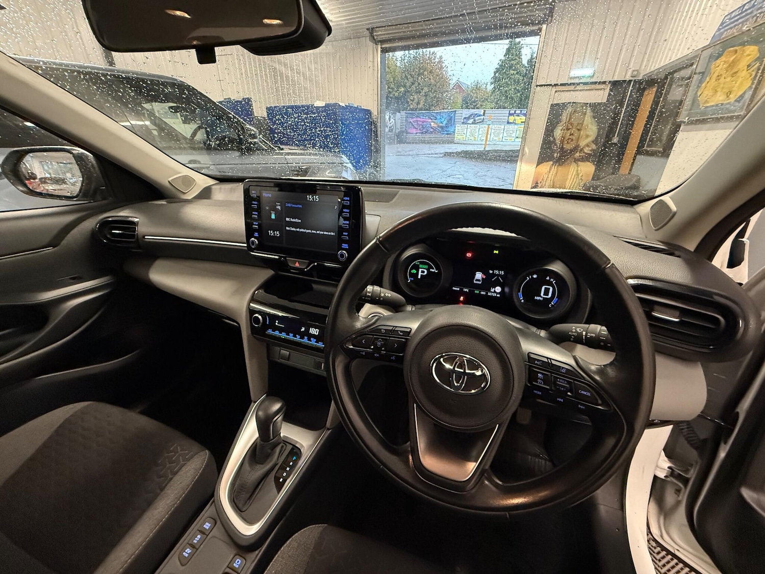 Used Toyota Yaris Cross 2022 for sale - 76994728: Photo 6