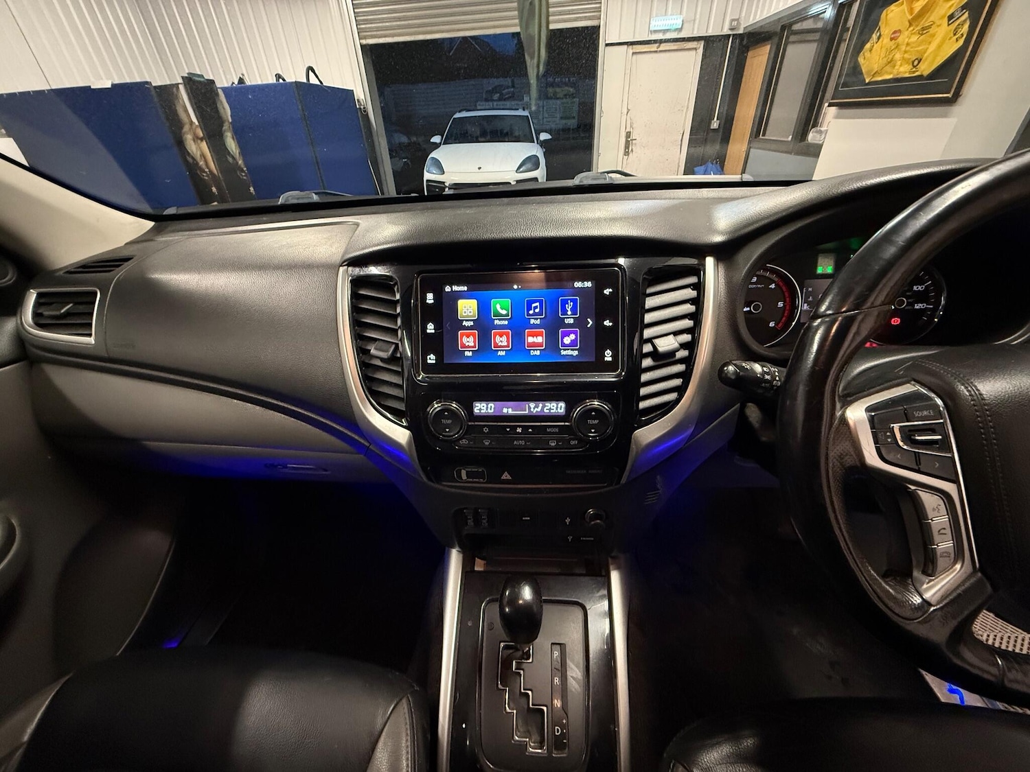 Used Mitsubishi L200 for sale - 77238652: Photo 9