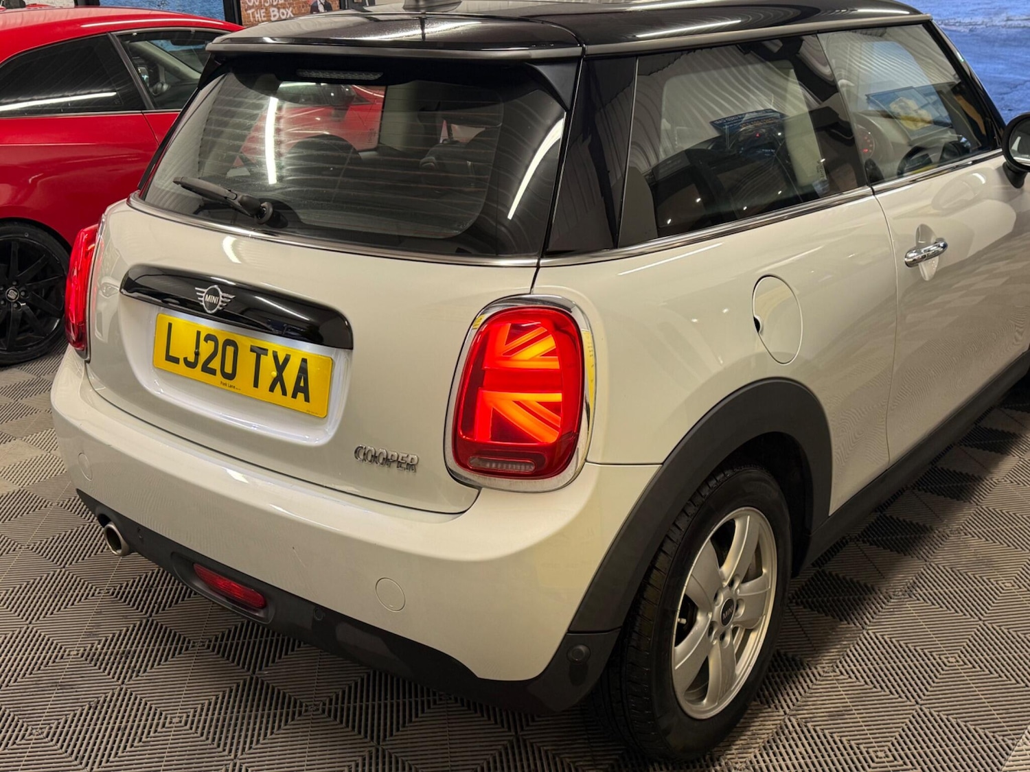 Used MINI Hatch 2020 for sale - 77496071: Photo 10