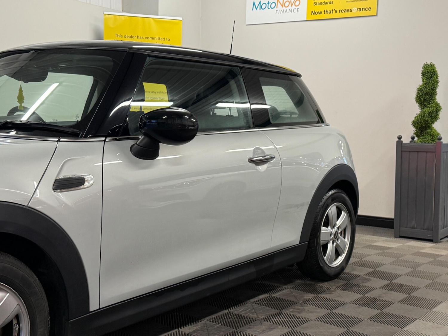Used MINI Hatch 2020 for sale - 77496071: Photo 8