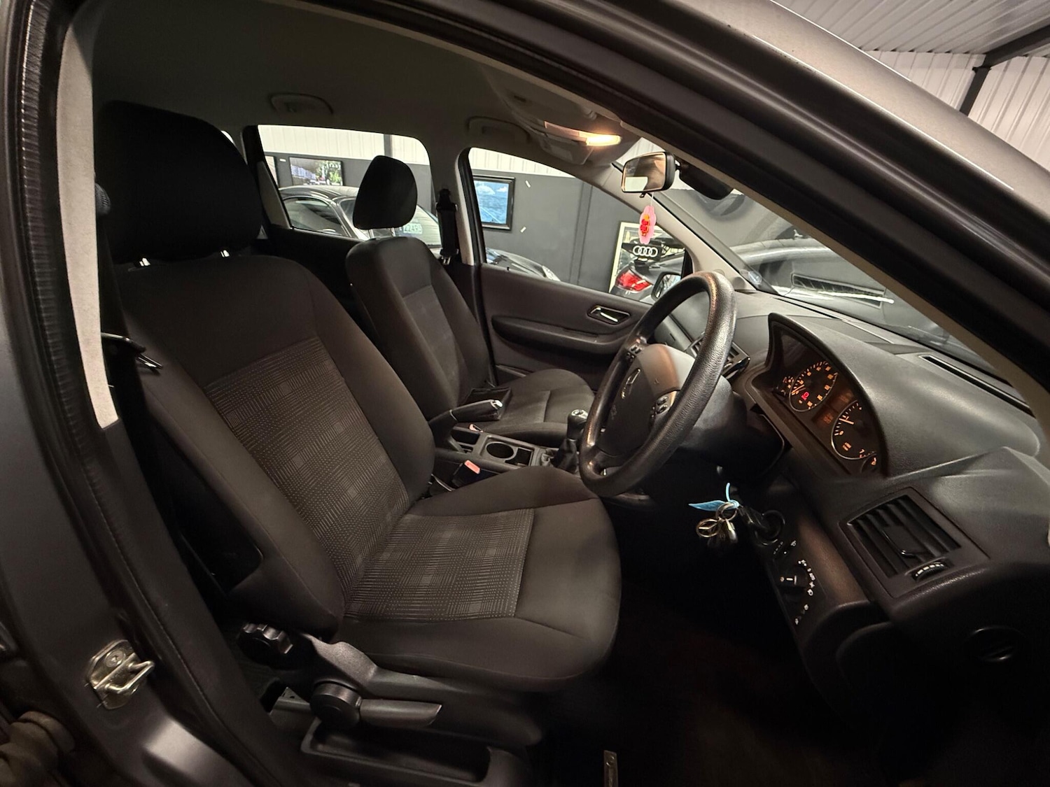 Used Mercedes-Benz A-Class 2009 for sale - 76645820: Photo 19