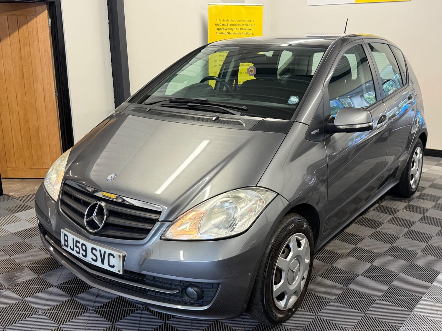 Used Mercedes-Benz A-Class 2009 for sale - 76645820: Photo 4