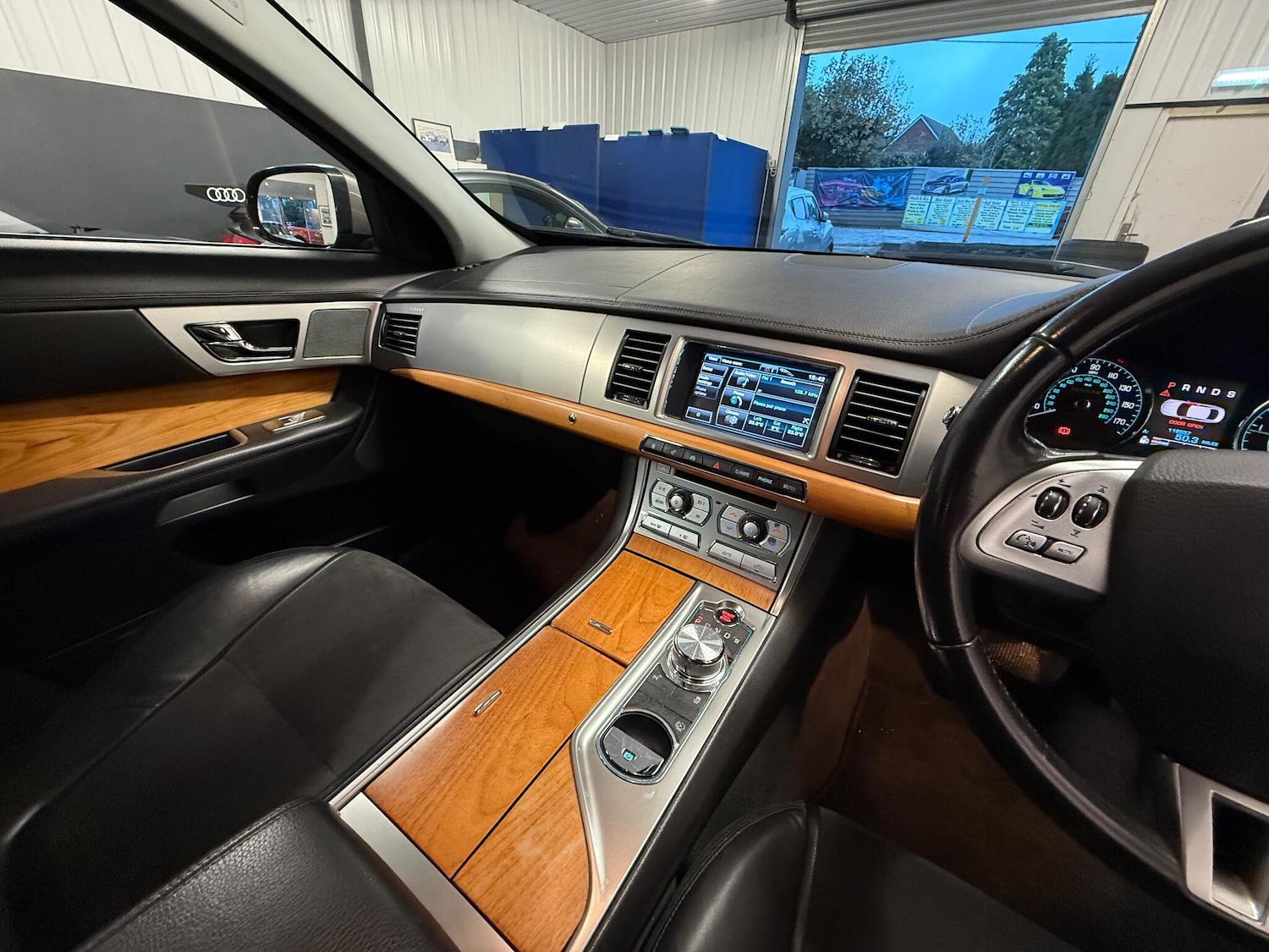 Used Jaguar XF for sale - 76592749: Photo 10