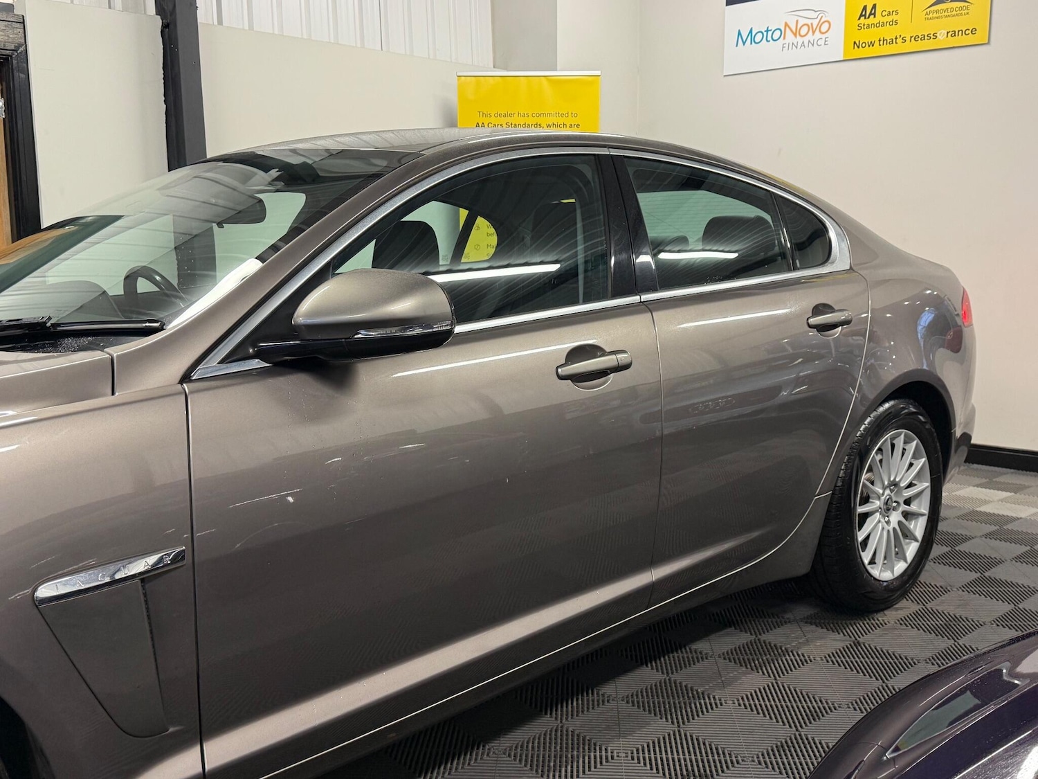 Used Jaguar XF for sale - 76592749: Photo 19