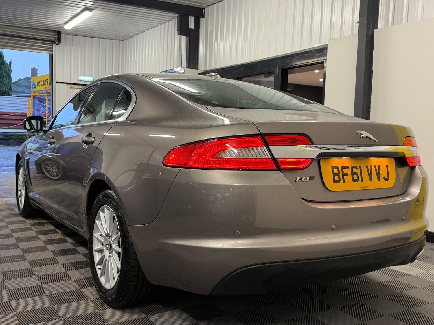 Used Jaguar XF for sale - 76592749: Photo 3