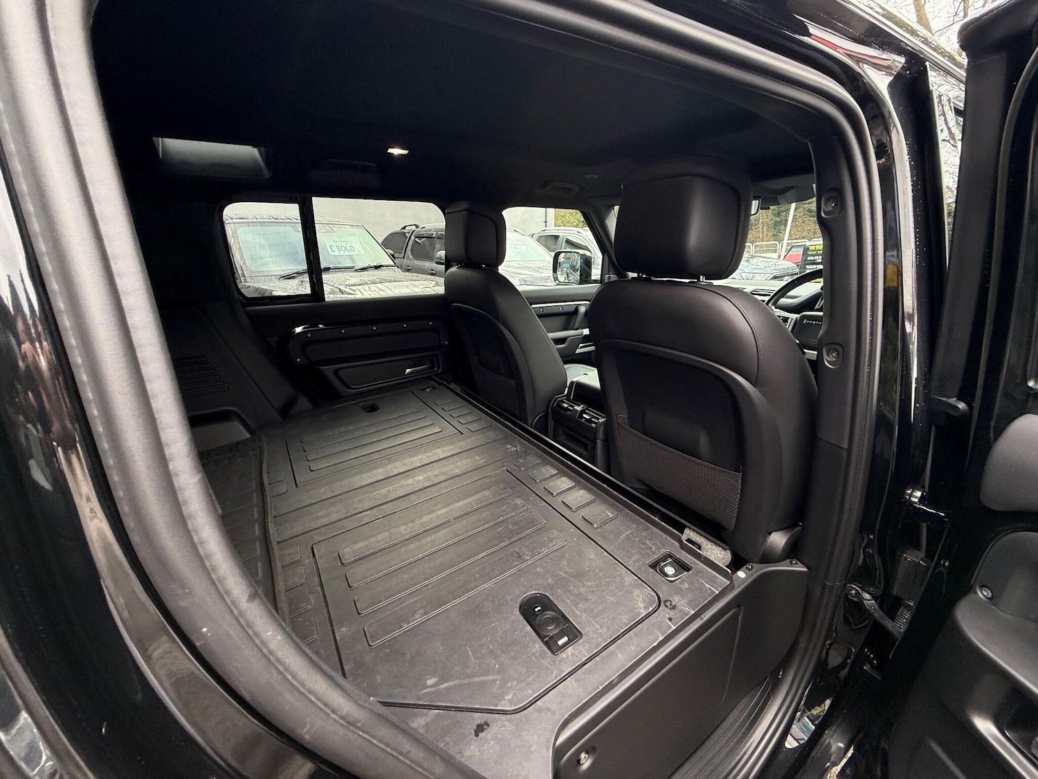 Used Land Rover Defender 110 2023 for sale - 77646438: Photo 29