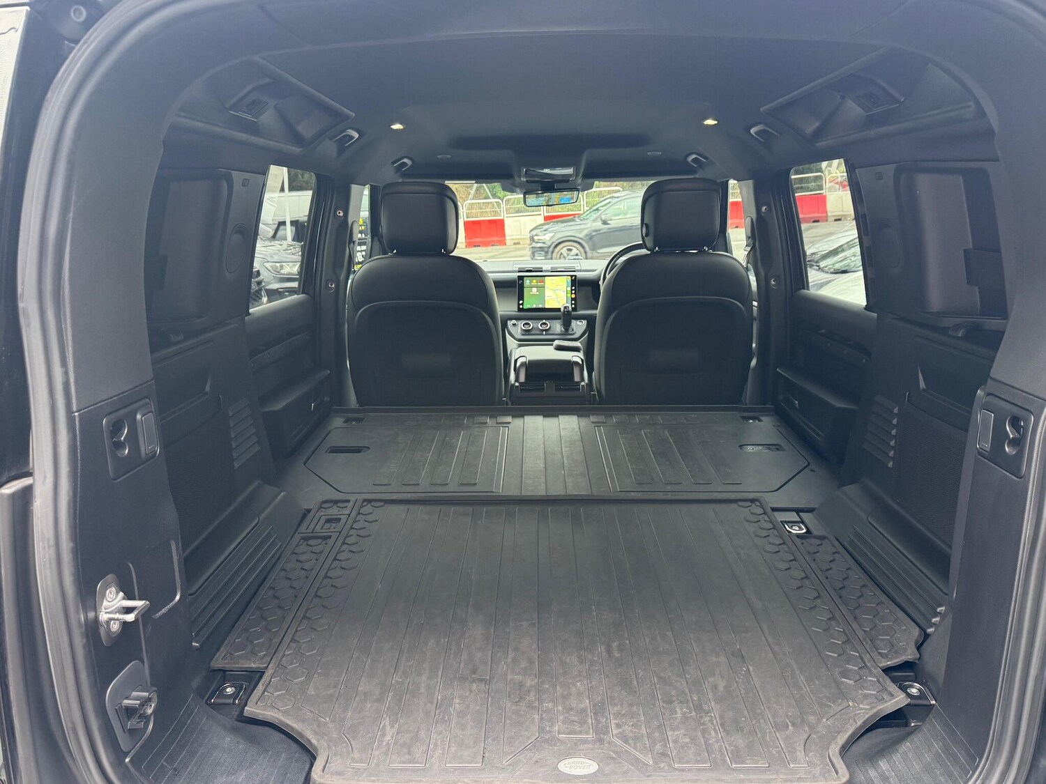 Used Land Rover Defender 110 2023 for sale - 77646438: Photo 31