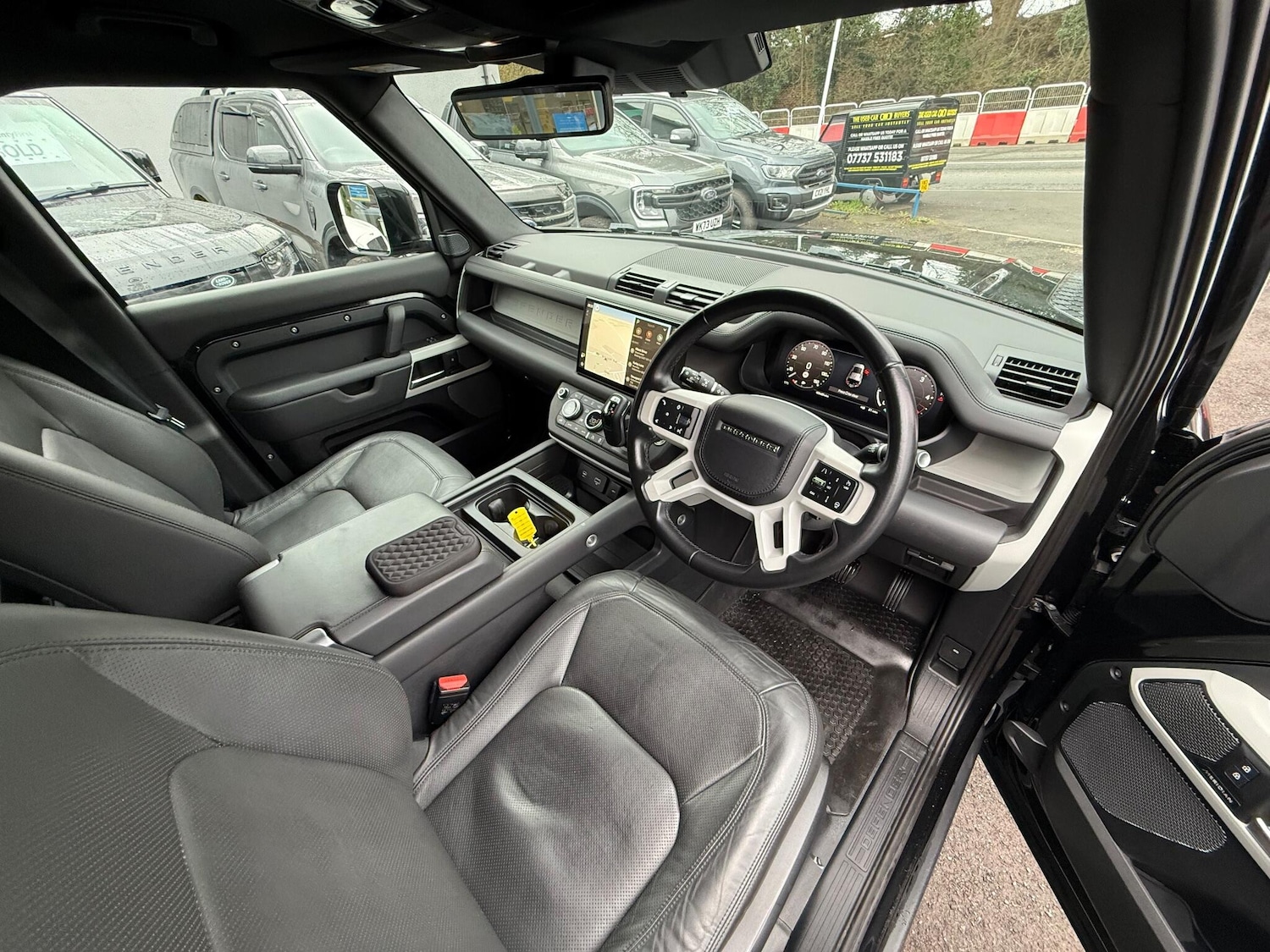 Used Land Rover Defender 110 2023 for sale - 77646438: Photo 5