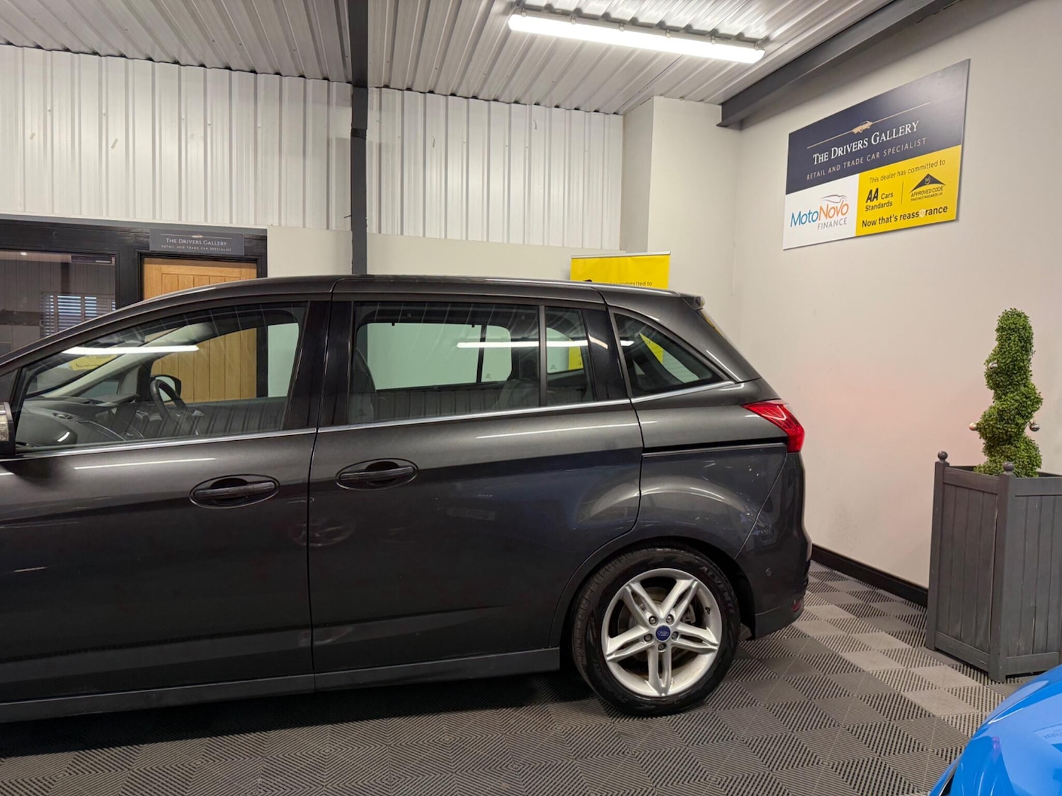 Used Ford Grand C-Max 2015 for sale - 78058635: Photo 4