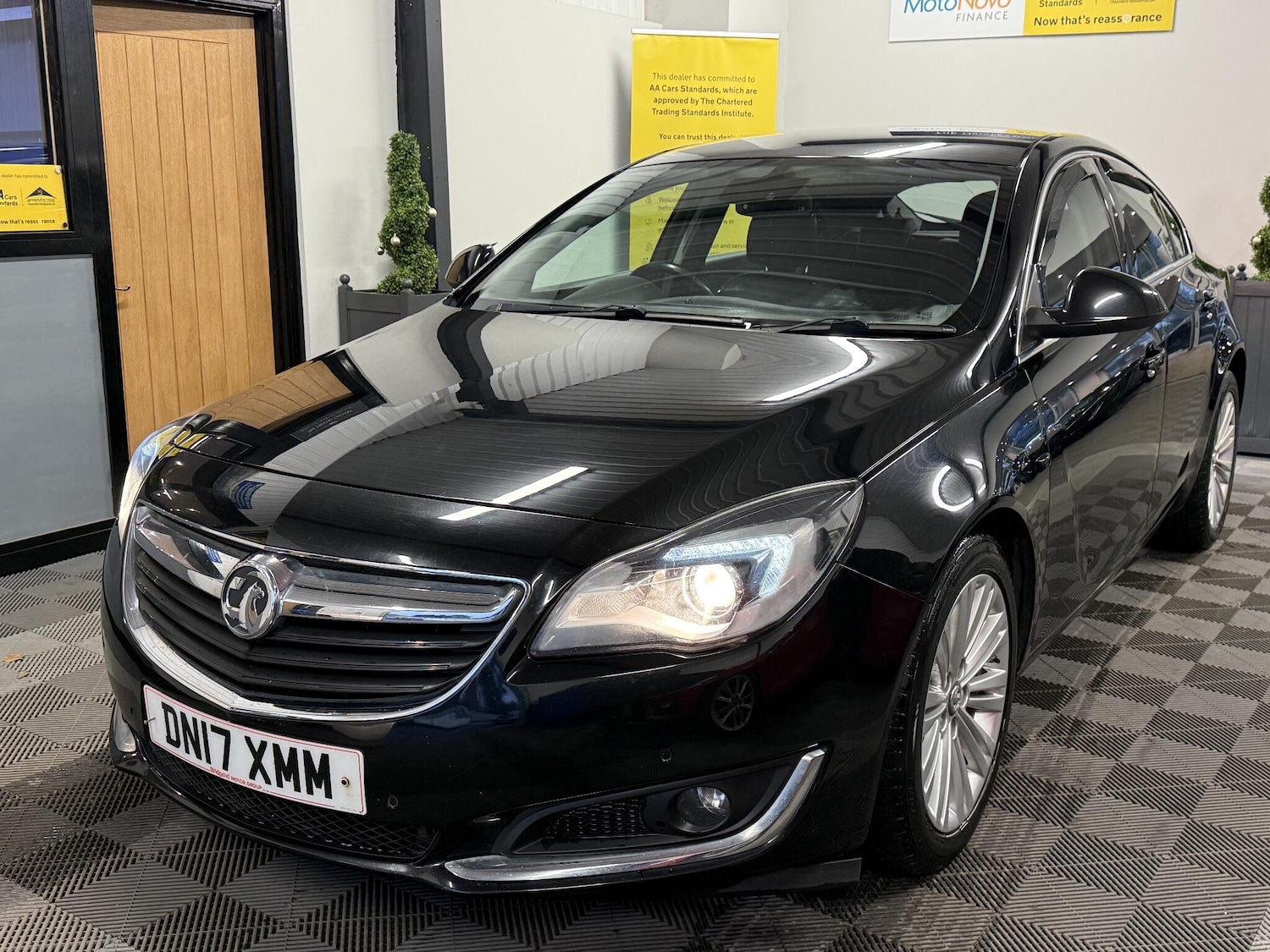 Used Vauxhall Insignia 2017 for sale - 77376298: Photo 24