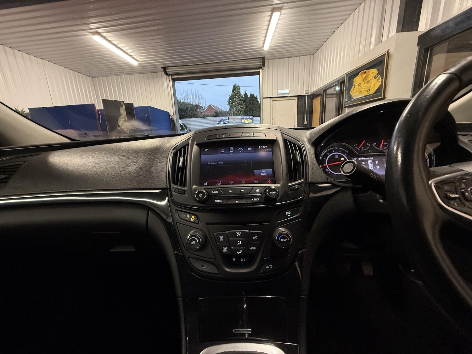 Used Vauxhall Insignia 2017 for sale - 77376298: Photo 9