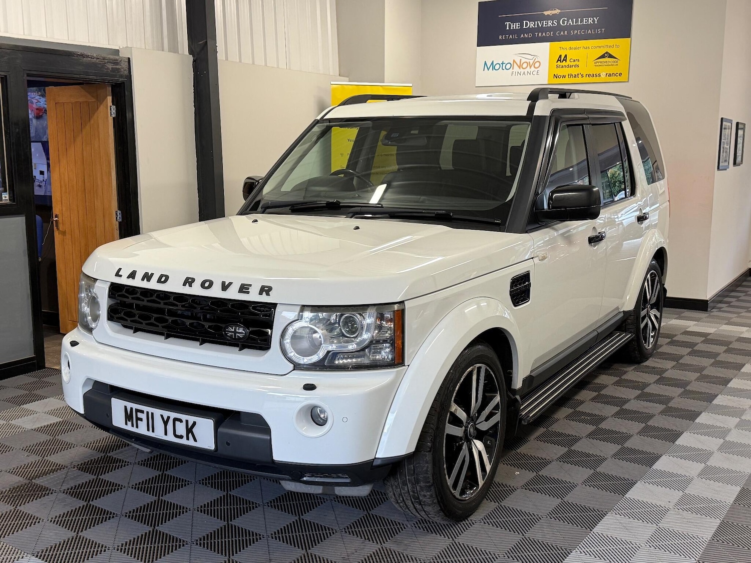 Used Land Rover Discovery 4 2011 for sale - 76152690: Photo 2