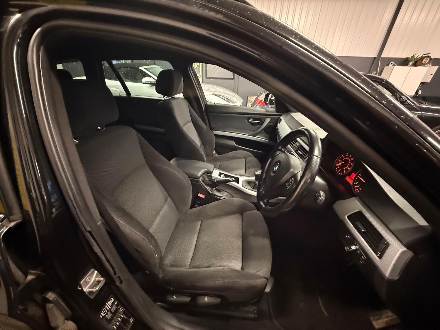 Used BMW 3 Series 2011 for sale - 77306278: Photo 7