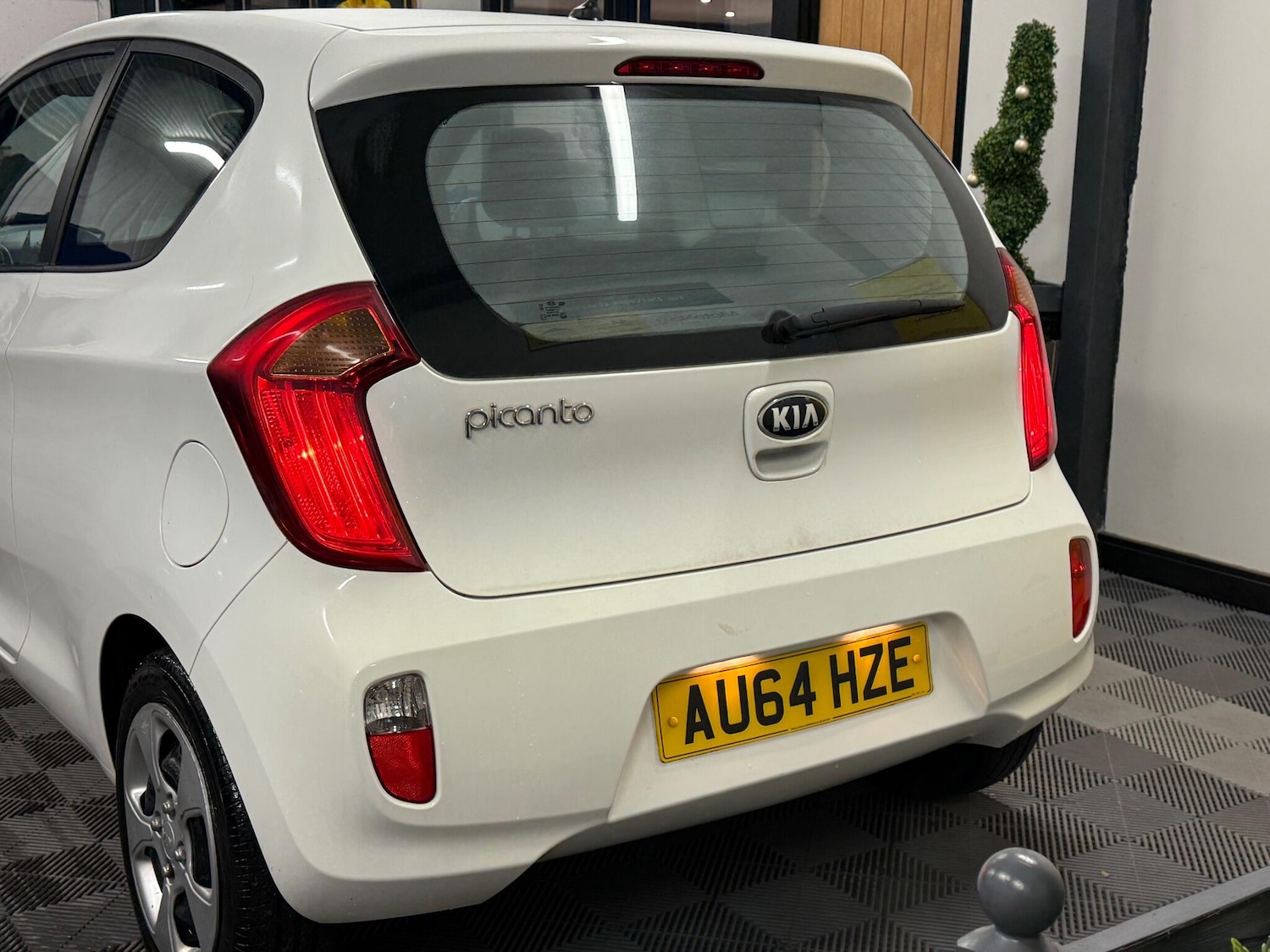 Used Kia Picanto 2014 for sale - 76701019: Photo 3