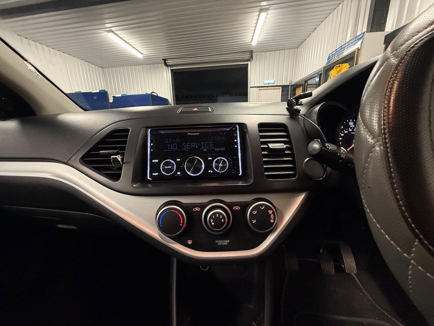 Used Kia Picanto 2014 for sale - 76701019: Photo 9