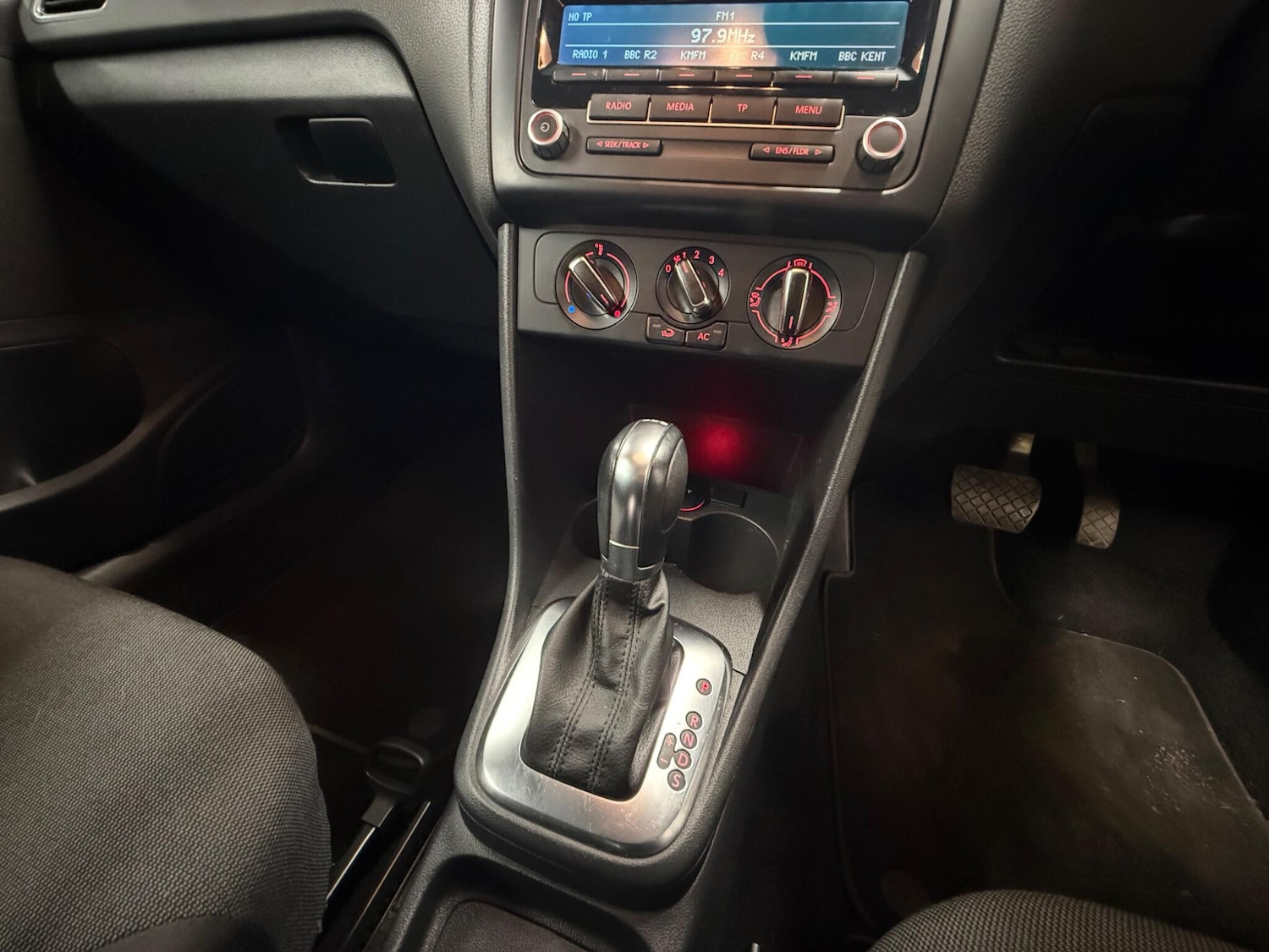 Used Volkswagen Polo 2013 for sale - 77377534: Photo 24