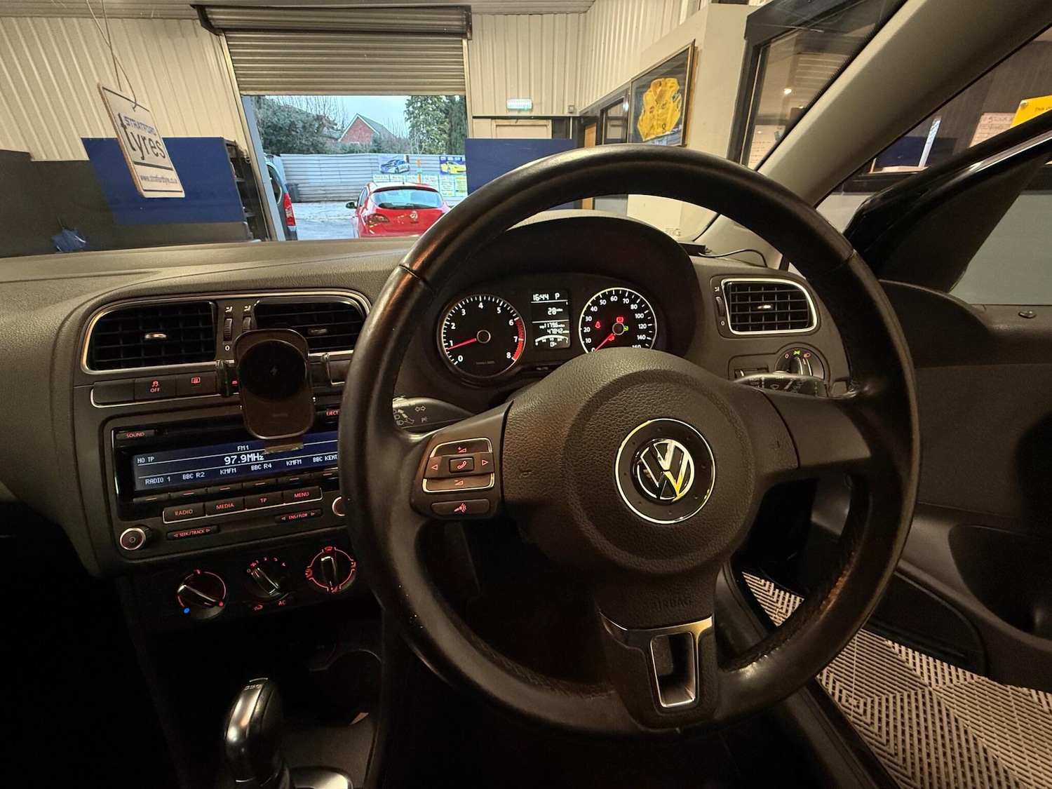 Used Volkswagen Polo 2013 for sale - 77377534: Photo 25