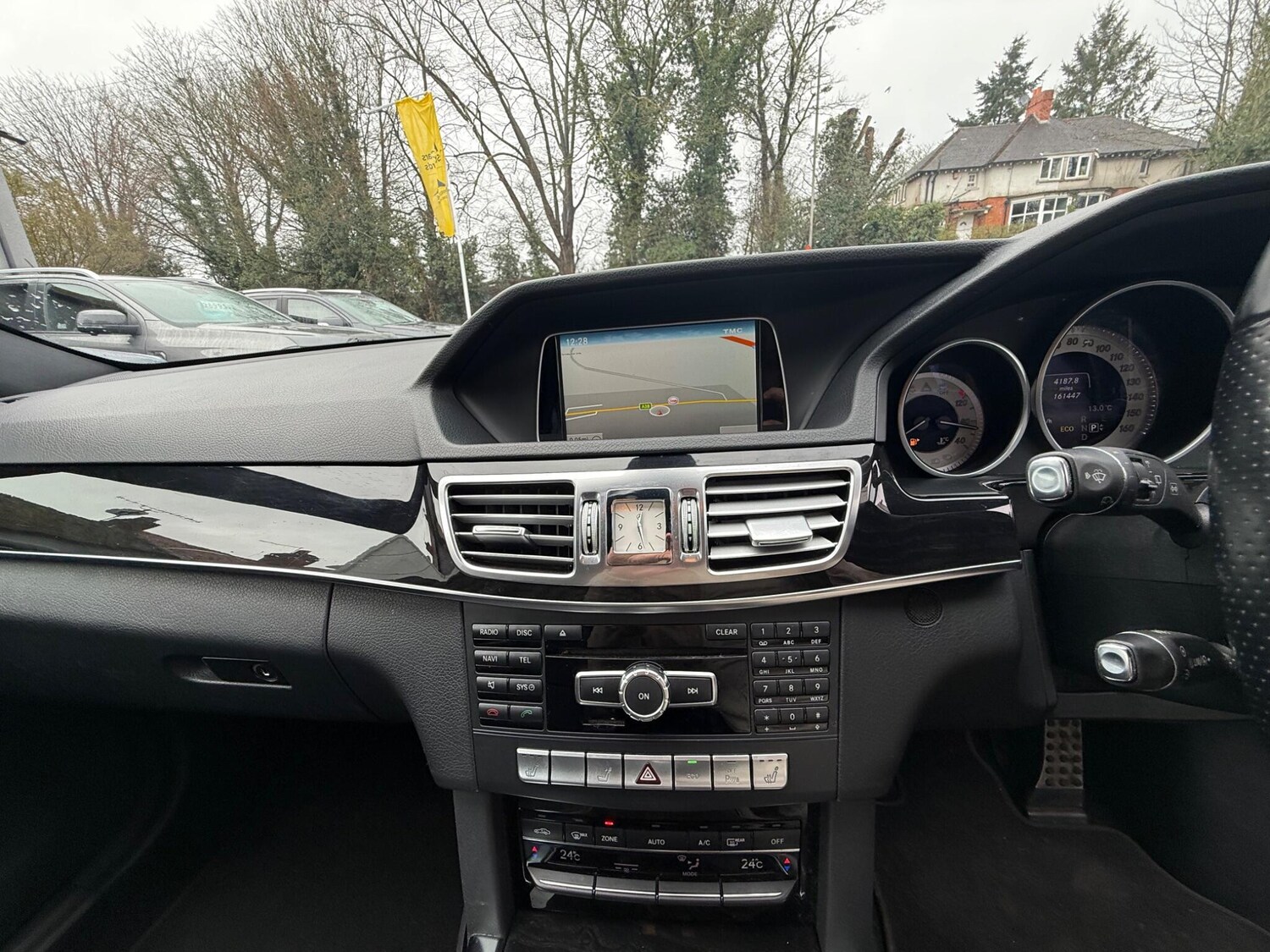 Used Mercedes-Benz E Class 2013 for sale - 78020161: Photo 22