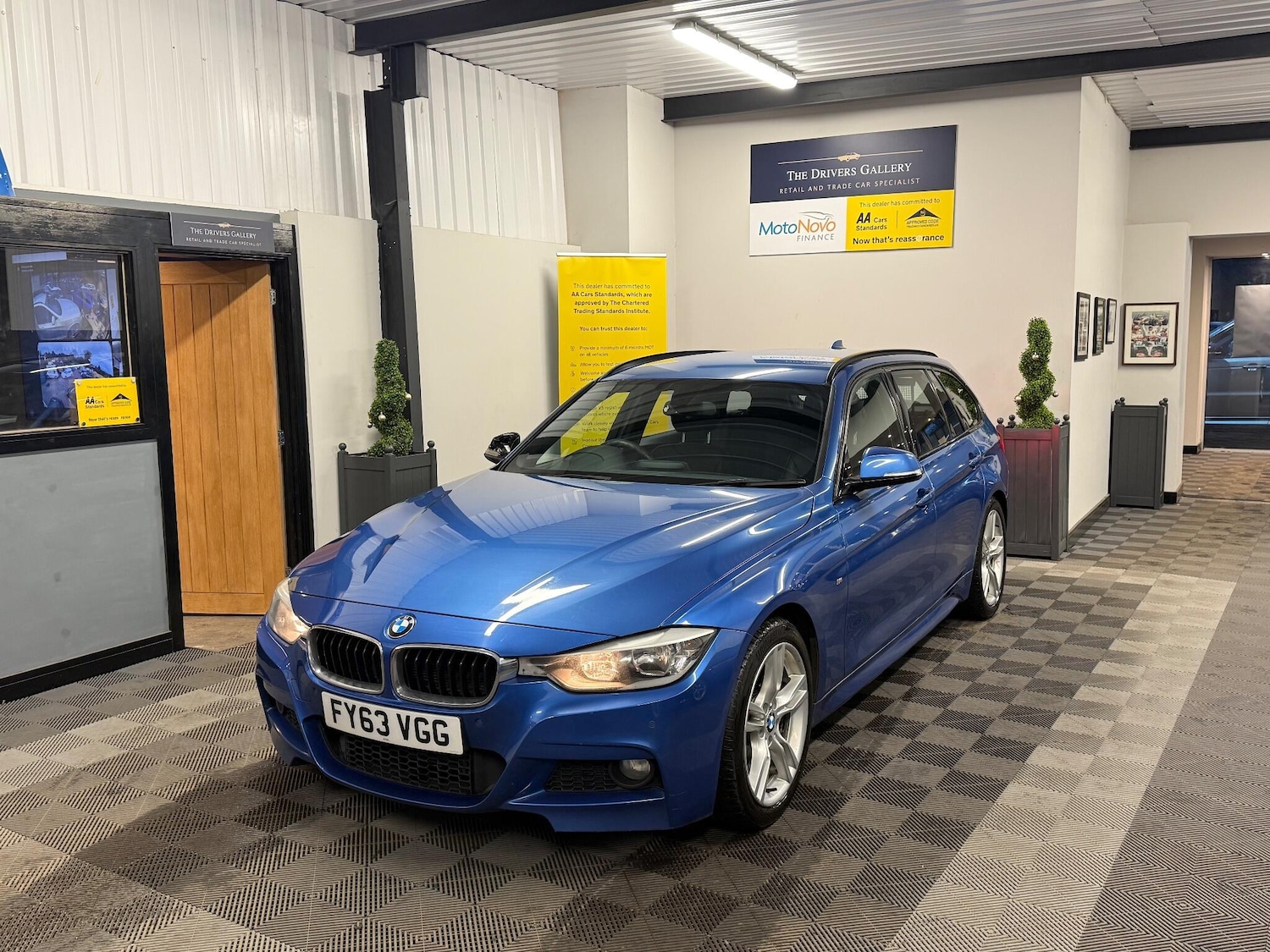 Used BMW 3 Series 2013 for sale - 77305585: Photo 1