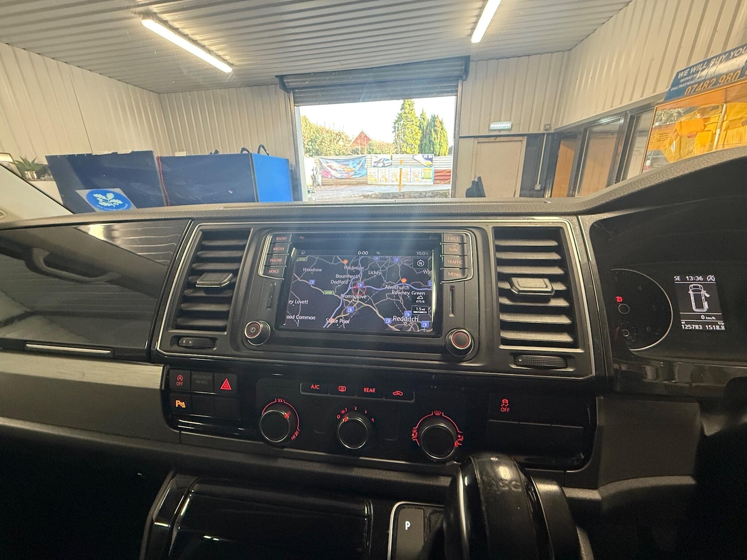 Used Volkswagen Caravelle 2016 for sale - 76832667: Photo 19