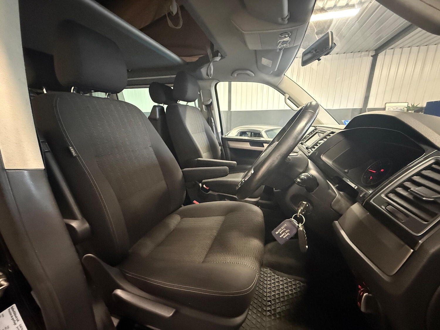 Used Volkswagen Caravelle 2016 for sale - 76832667: Photo 6