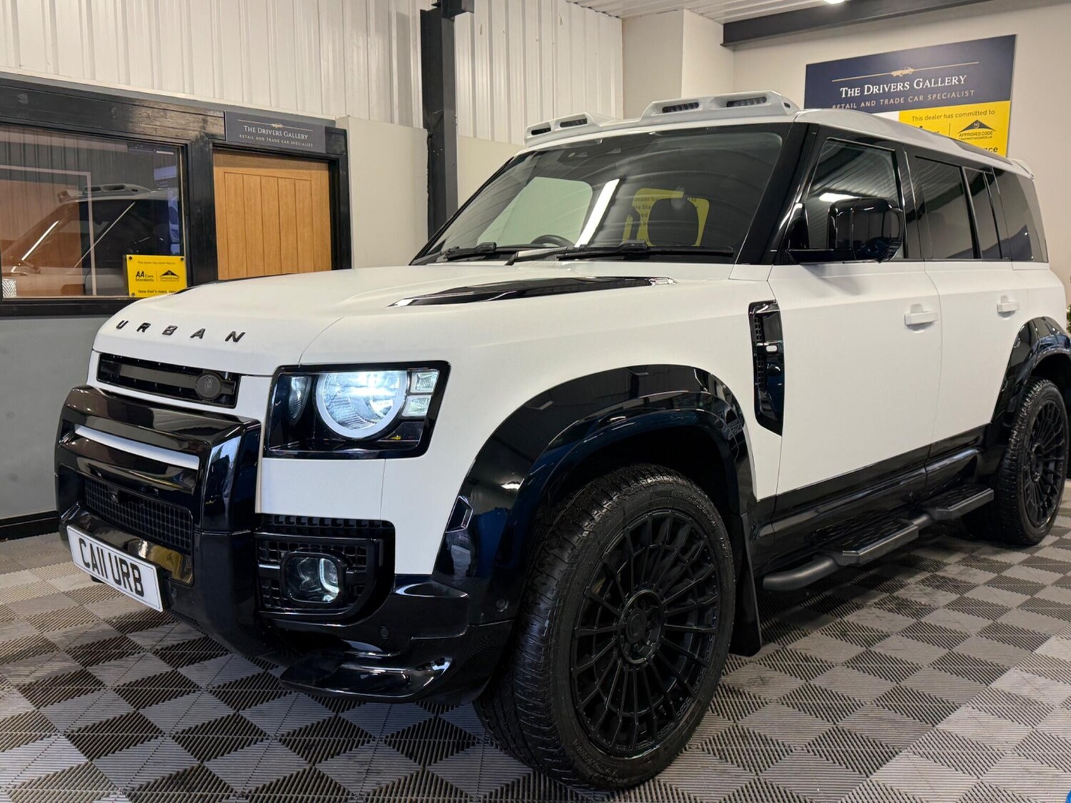 Used Land Rover Defender 110 2022 for sale - 76619938: Photo 14