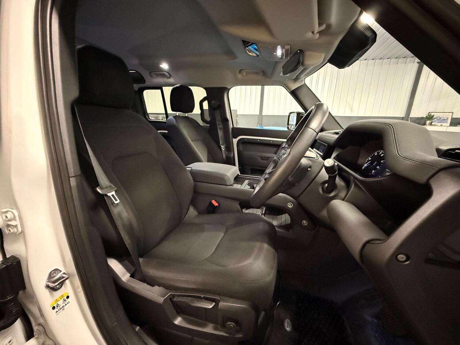 Used Land Rover Defender 110 2022 for sale - 76619938: Photo 17