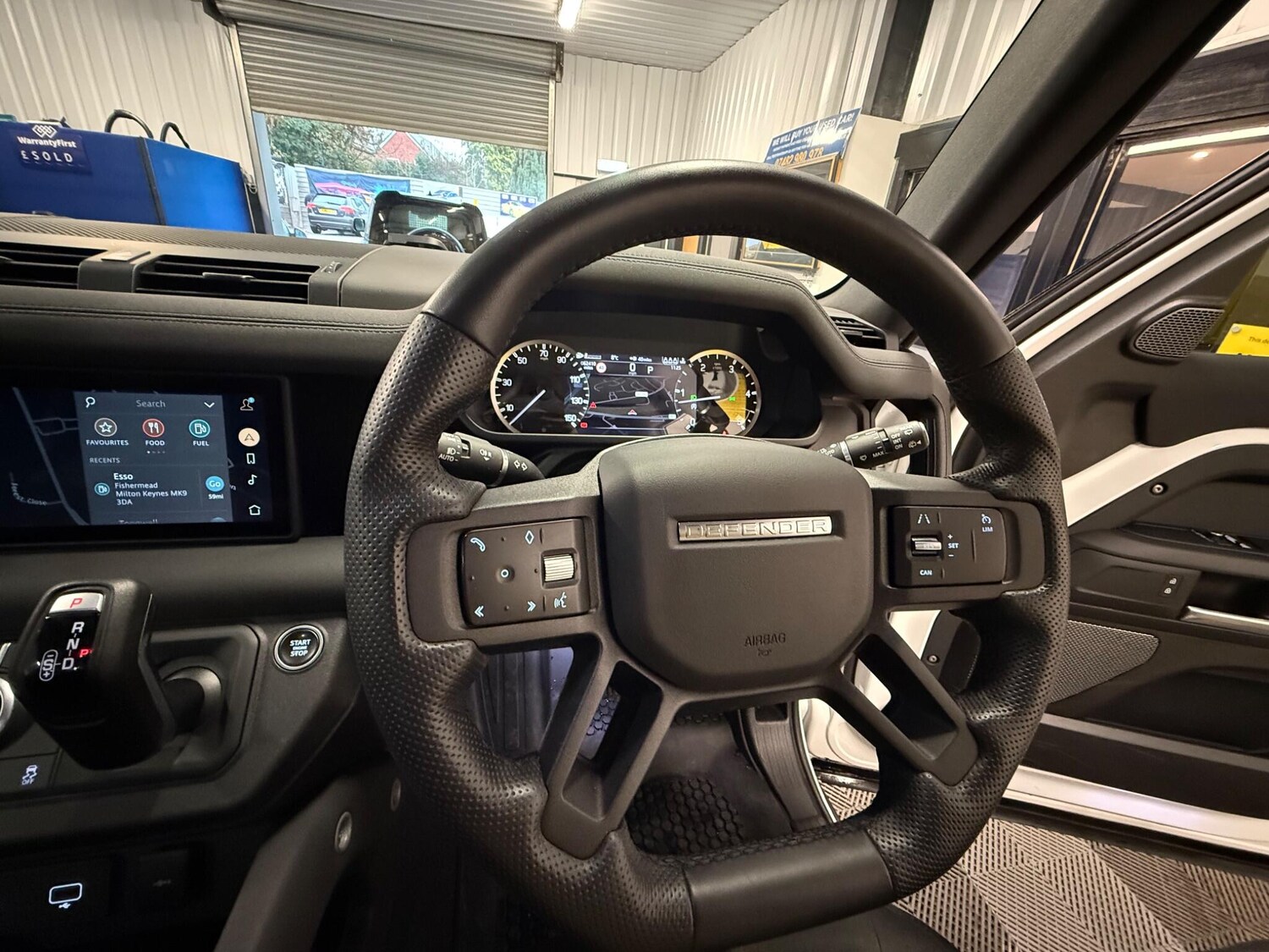 Used Land Rover Defender 110 2022 for sale - 76619938: Photo 24