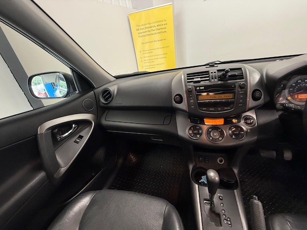 Used Toyota RAV4 2009 for sale - 75747433: Photo 9