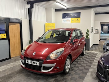 2010 (10) - 1.5 dCi 106 Dynamique TomTom 5dr