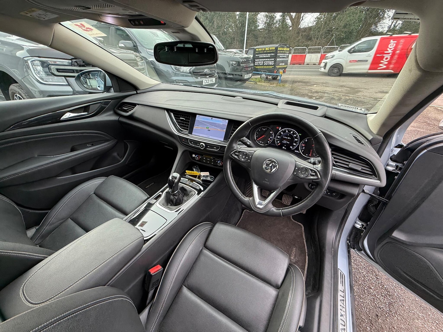 Used Vauxhall Insignia 2017 for sale - 77625212: Photo 5