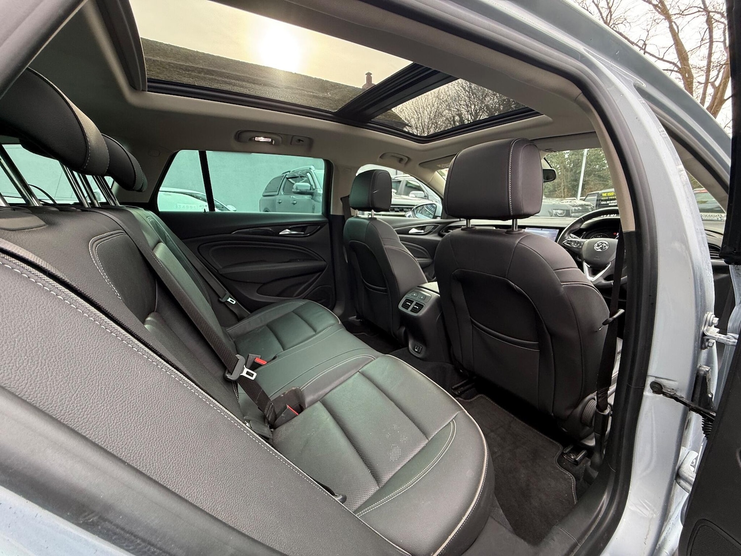 Used Vauxhall Insignia 2017 for sale - 77625212: Photo 8