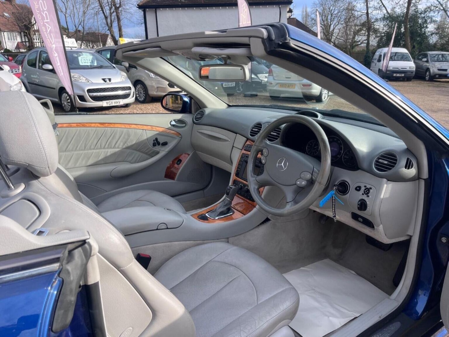Used Mercedes-Benz CLK 2004 for sale - 76358037: Photo 17
