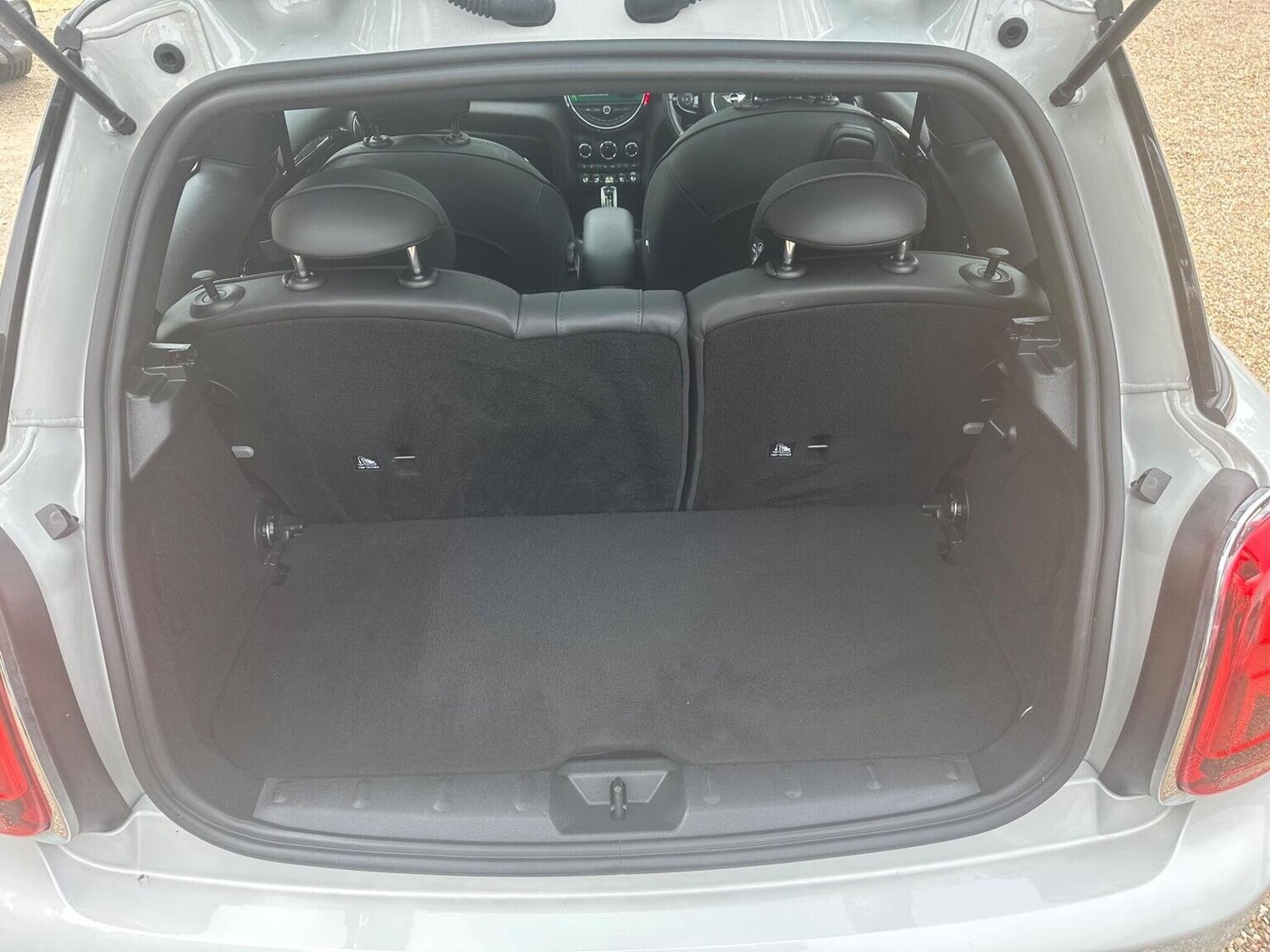 Used MINI Electric Cooper 2020 for sale - 76107363: Photo 10