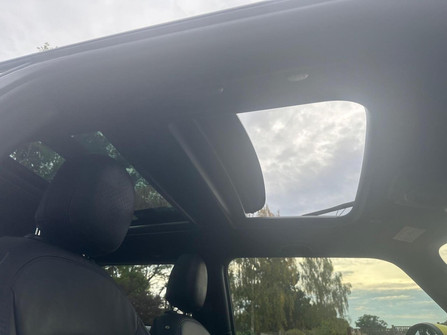 Used MINI Electric Cooper 2020 for sale - 76107363: Photo 12