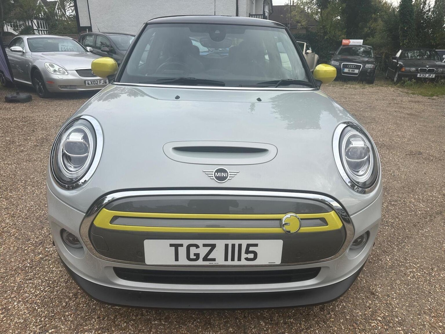 Used MINI Electric Cooper 2020 for sale - 76107363: Photo 2