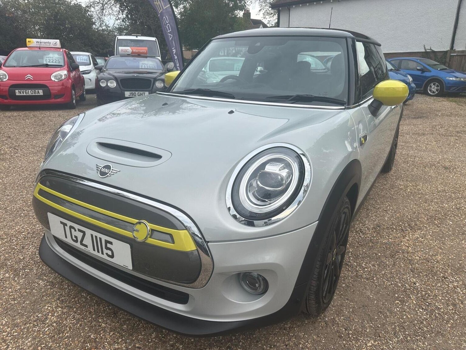 Used MINI Electric Cooper 2020 for sale - 76107363: Photo 3