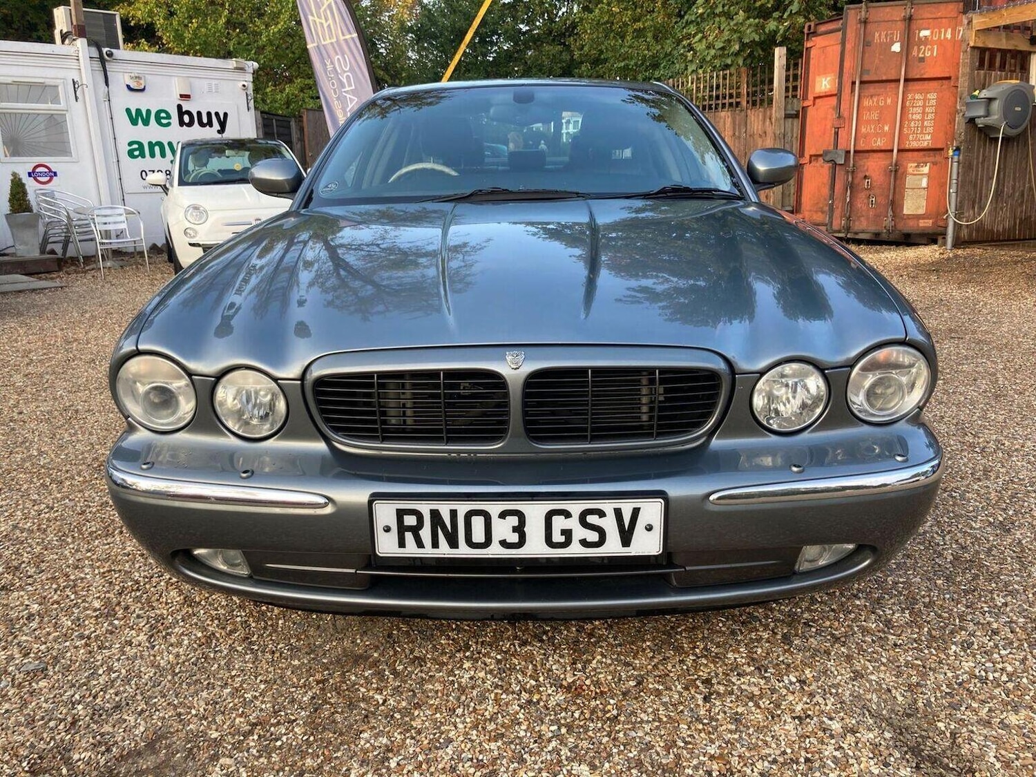 Used Jaguar XJ 2003 for sale - 76358105: Photo 2