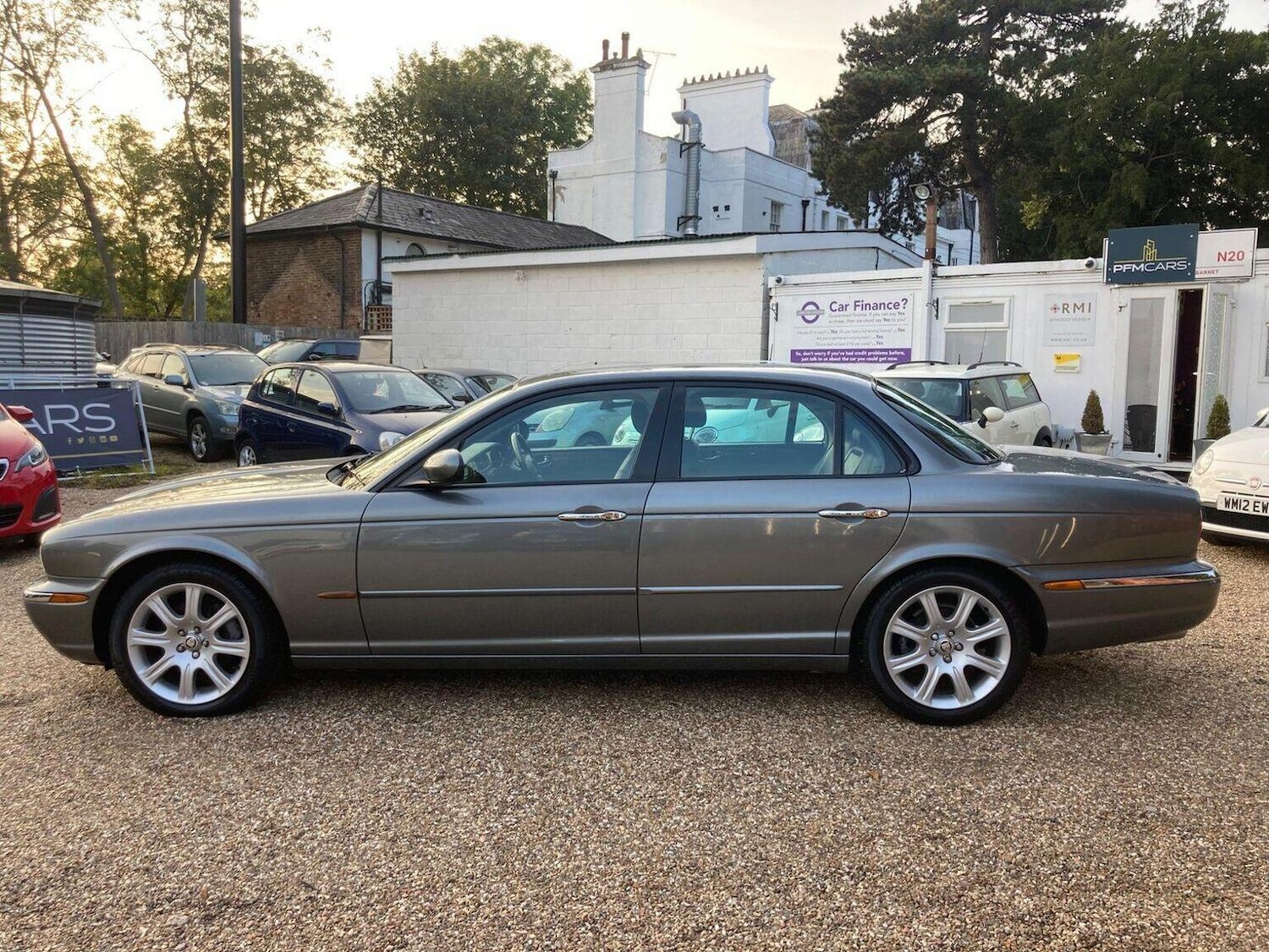 Used Jaguar XJ 2003 for sale - 76358105: Photo 5