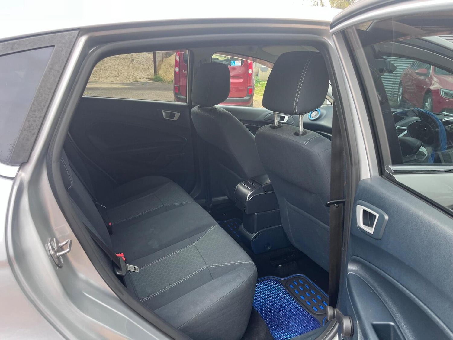 Used Ford Fiesta 2011 for sale - 76455344: Photo 16