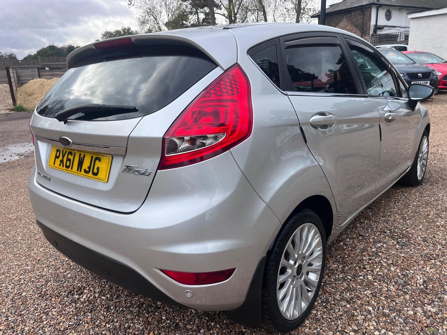 Used Ford Fiesta 2011 for sale - 76455344: Photo 9