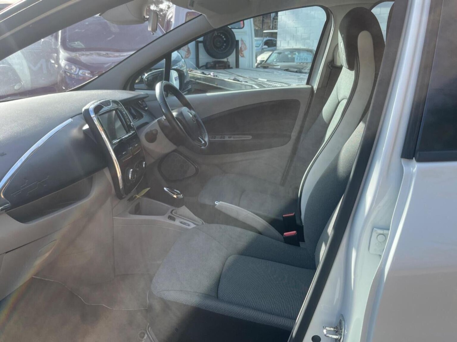 Used Renault Zoe 2014 for sale - 76358043: Photo 18