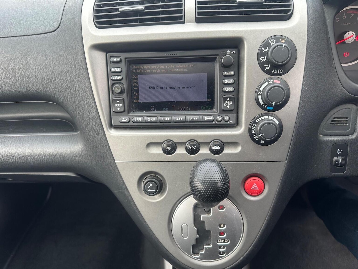 Used Honda Civic 2004 for sale - 76347124: Photo 22