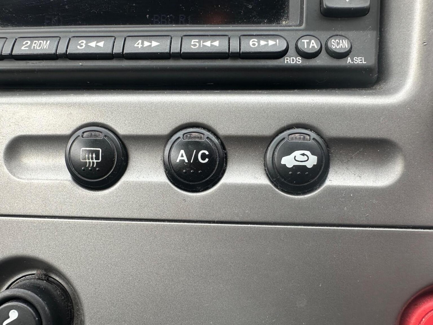 Used Honda Civic 2004 for sale - 76347124: Photo 23