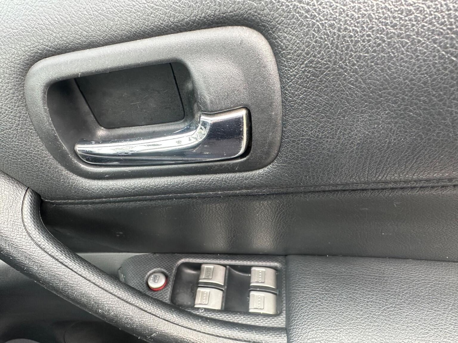 Used Honda Civic 2004 for sale - 76347124: Photo 26