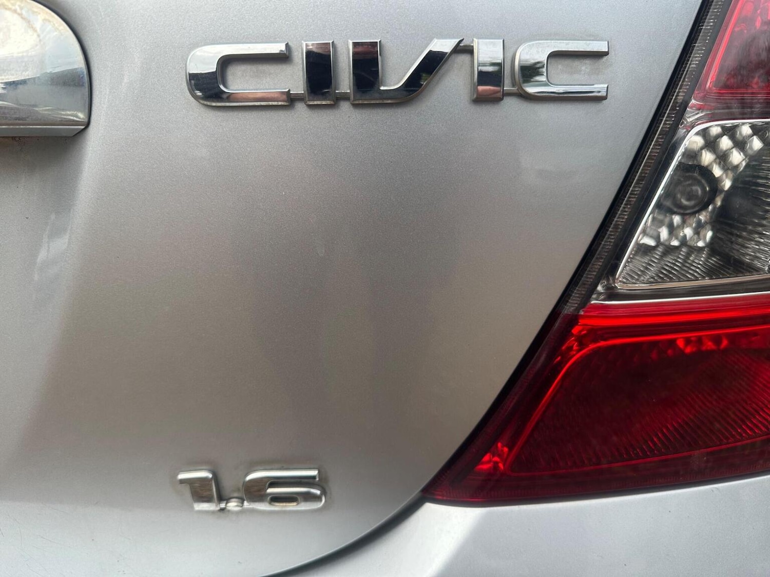 Used Honda Civic 2004 for sale - 76347124: Photo 31