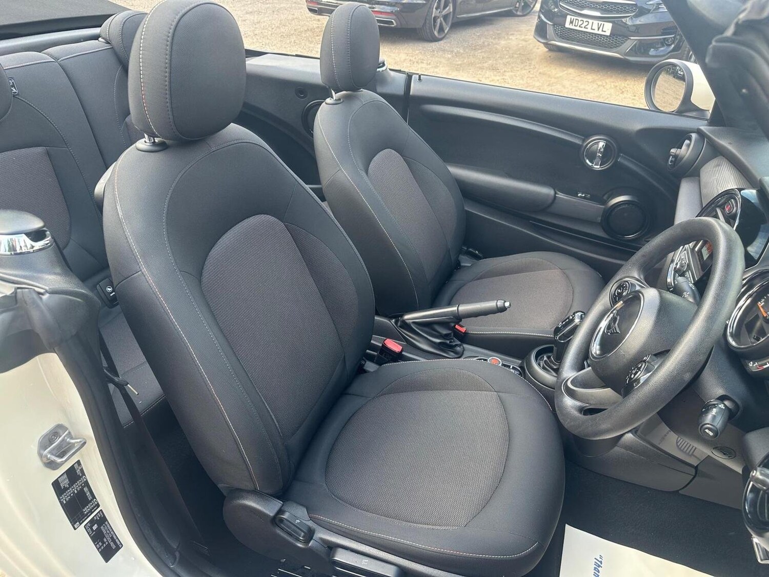 Used MINI Convertible 2019 for sale - 76107373: Photo 15