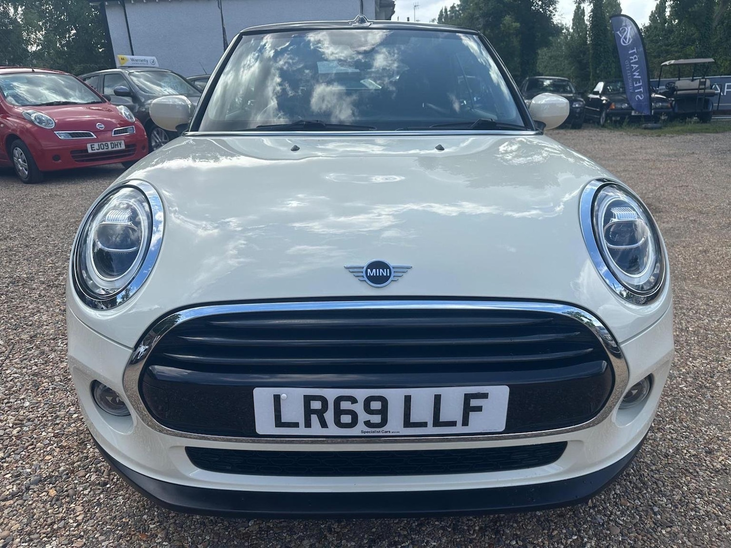 Used MINI Convertible 2019 for sale - 76107373: Photo 2