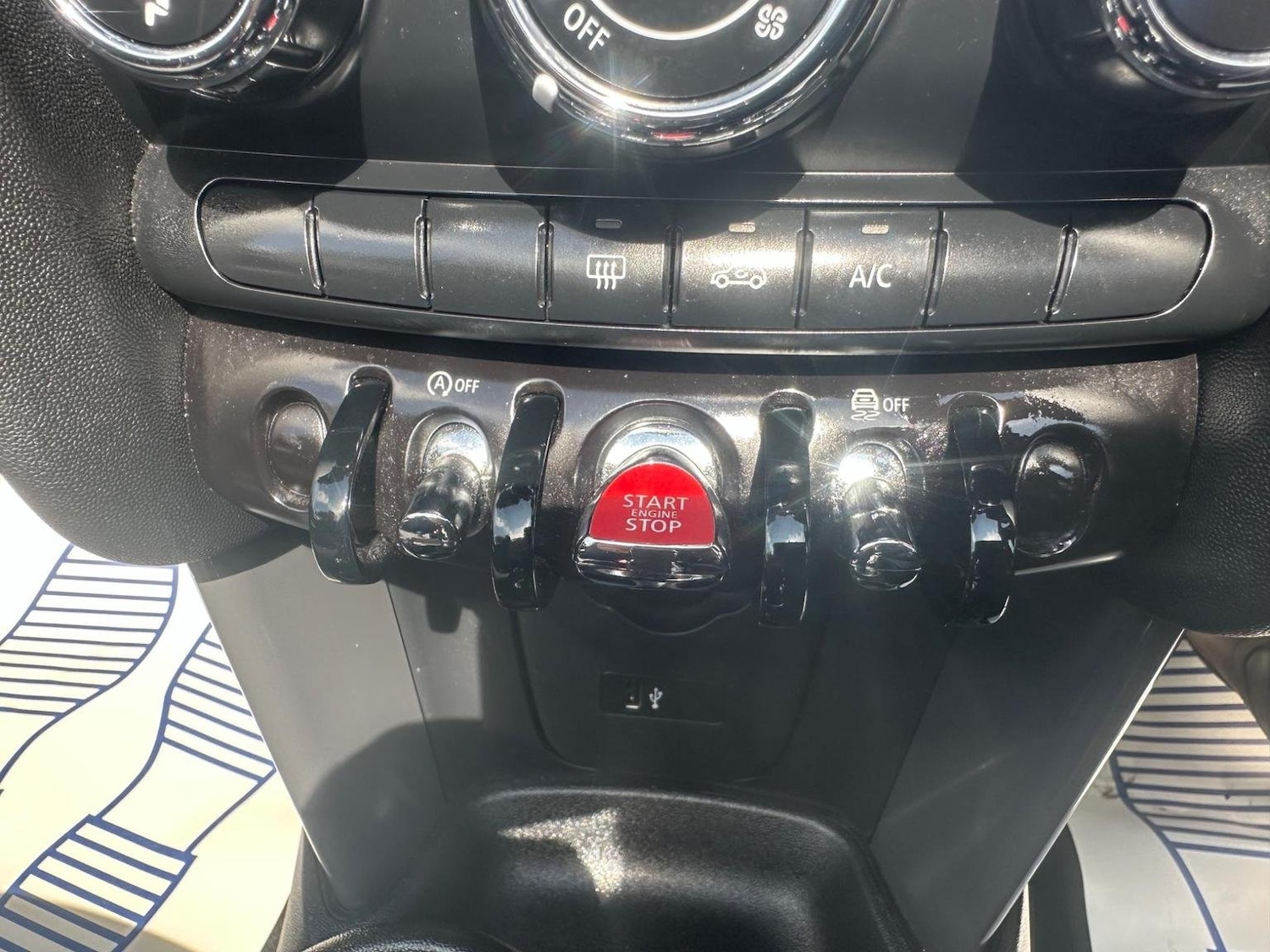 Used MINI Convertible 2019 for sale - 76107373: Photo 37